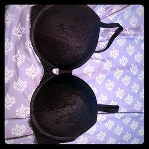 38DD Victoria secret very sexy push up